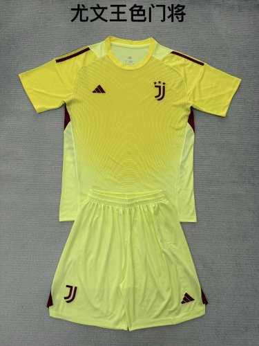 25/26 Juventus Goalkeeper Adult uniforms
