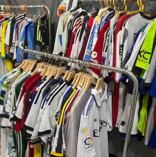 Clearance Soccer Jerseys-Men Styles