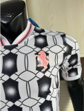 25/26 Juventus Lifestyle Retro Man Jersey | Player Version