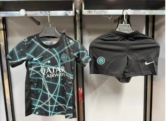 25/26 Inter Milan Pre Match Kids Kit