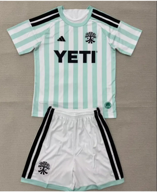 26/27 Austin Away Kids Kit