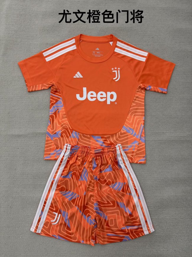 26/27 Juventus Goalkeeper Kids Kit