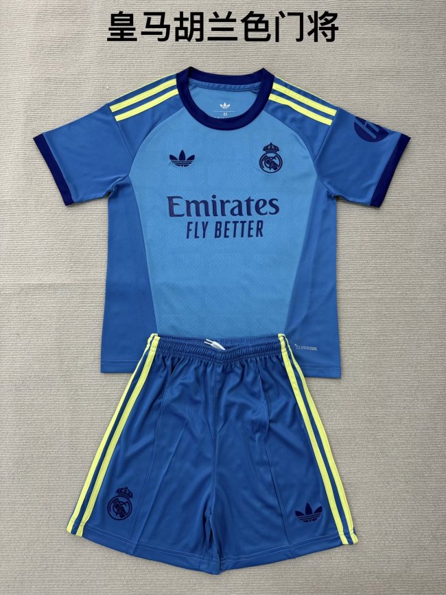 26/27 Real Madrid Goalkeeper kids kit