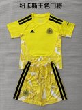 26/27 Newcastle United Goalkeeper Kids Kit