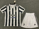 21-22 Juventus FC home Set.Jersey & Short High Quality