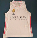 21-22 Real Madrid (Gilet) Fans Version Thailand Quality