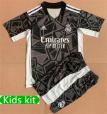 Kids kit 22-23 Real Madrid (Goalkeeper) Thailand Quality