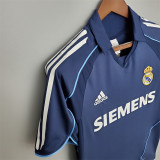 05-06 Real Madrid Away Retro Jersey Thailand Quality