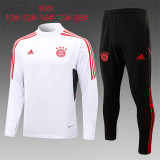 Young 22-23 Bayern München (White) Sweater tracksuit set
