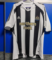 05-06 Newcastle United home Retro Jersey Thailand Quality