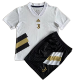 23-24 Juventus FC (Retro Jersey) Set.Jersey & Short High Quality