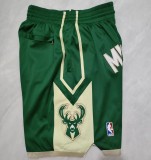 24 密尔沃基雄鹿队 Milwaukee Bucks Embroidered pocket shorts