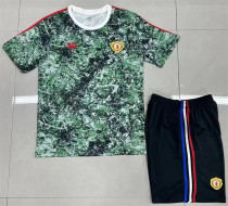 23-24 Manchester United Set.Jersey & Short High Quality