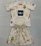 Kids kit 24-25 Borussia Dortmund (Goalkeeper) Thailand Quality