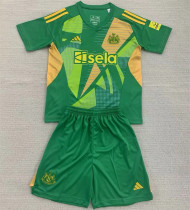 Kids kit  24-25 Newcastle United (Goalkeeper) Thailand Quality