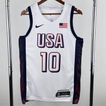 The United States team at the 24th Olympic Games  24年奥运会 美国队 白色 10号 塔图姆