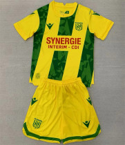 Kids kit 24-25 FC Nantes home Thailand Quality
