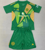 Kids kit 24-25 Manchester United (Goalkeeper) Thailand Quality