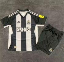 24-25 Newcastle United home Set.Jersey & Short High Quality