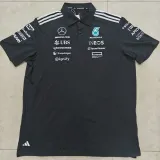 2025 Black Mercedes Benz has a collar F1一级方程式赛车服