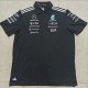 2025 Black Mercedes Benz has a collar F1一级方程式赛车服