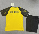 Kids kit 25-26 Borussia Dortmund home Thailand Quality