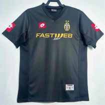 01-02 Juventus Away Retro Jersey Thailand Quality