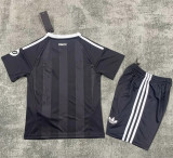 Kids kit 25-26 Real Madrid (Goalkeeper) Thailand Quality