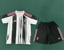 25-26 Juventus FC home Set.Jersey & Short High Quality