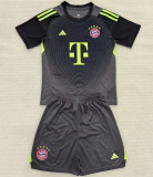Kids kit 25-26 Bayern München (Goalkeeper) Thailand Quality