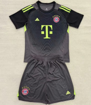 Kids kit 25-26 Bayern München (Goalkeeper) Thailand Quality