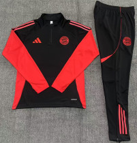 Young 25-26 Bayern München (black) Sweater tracksuit set