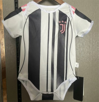 25-26 Juventus FC home baby soccer Jersey