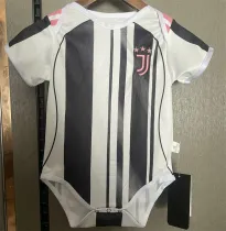 25-26 Juventus FC home baby soccer Jersey