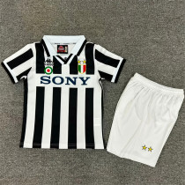 Kids kit 95-96 Juventus home  (Retro Jersey) Thailand Quality