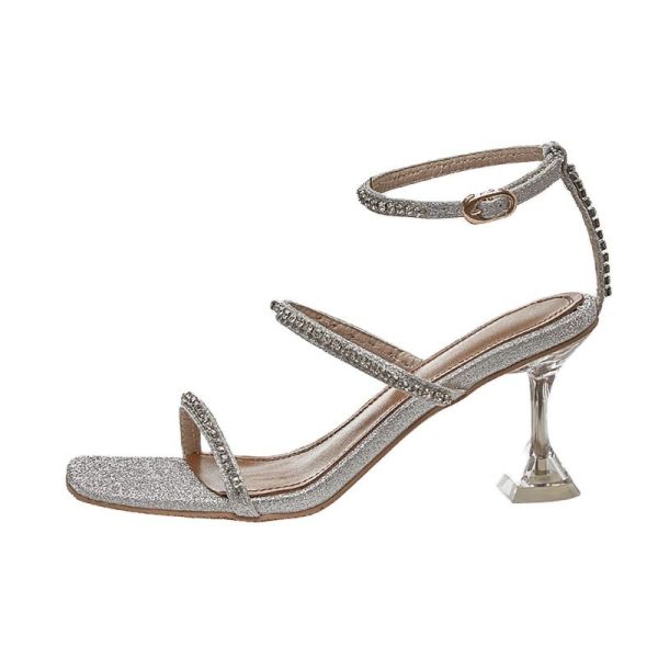 stilettos 42