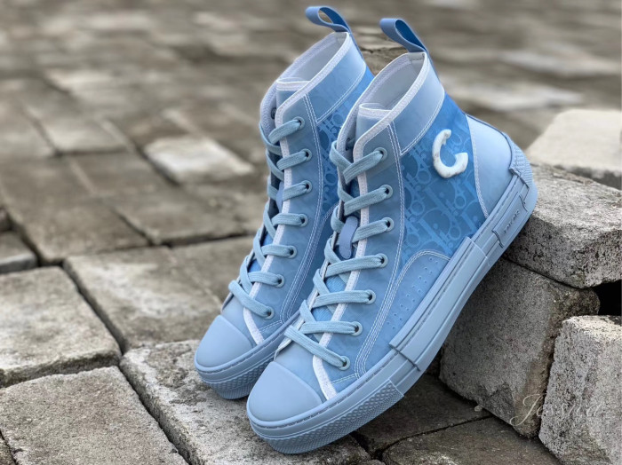 B23 DIOR2020SS AND DANIEL ARSHAM High-Top Sneaker in Light Blue Dior Oblique