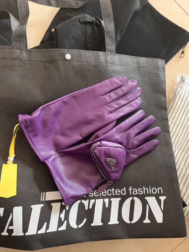 Prada 22fw leather gloves with pocket