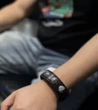 クロムハーツブレスレット CHROMEHEARTS 3ボタン 2スナップ ブレスレット クロスボタン ブラック ブレスレット