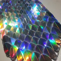 Wholesale 500pcs Large Rainbow Iridescent Holographic Alloy Dragon Scales with Dragon Scale Details ,3D Scalemail Scales Bulk and Chainmaille Scalemaille, Dragon Armor Cosplay High Quality