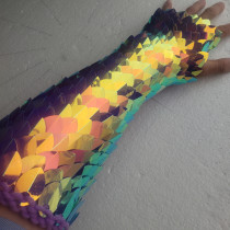 Iridescent knitted Scalemail Gauntlets Gloves