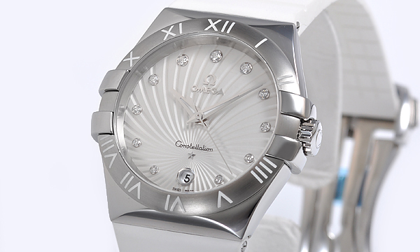 オメガスピードマスター ムーンウォッチ オメガシスターズ 福袋