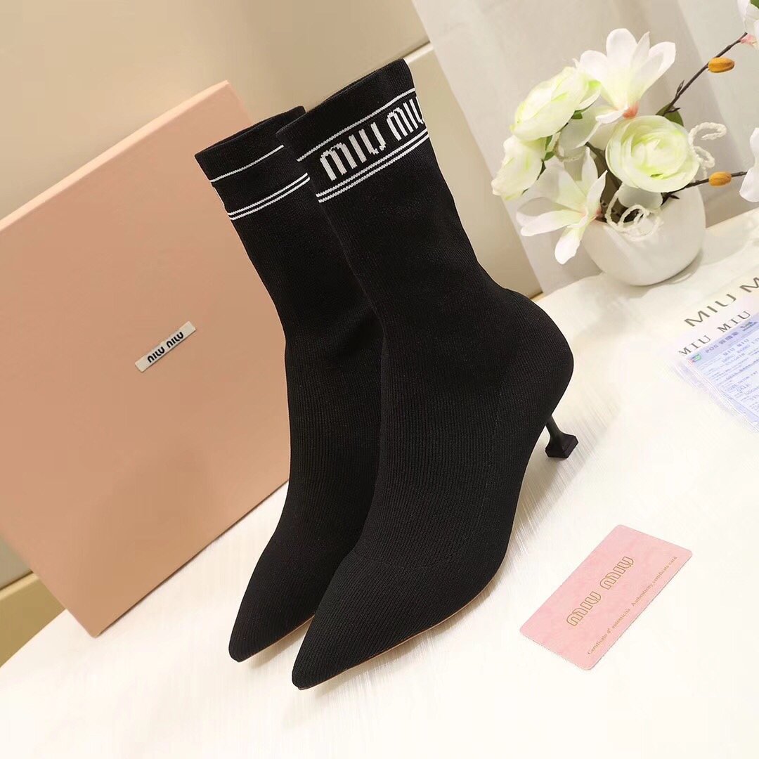 ミュウミュウ携帯ケース ミュウミュウ バッグ 激安