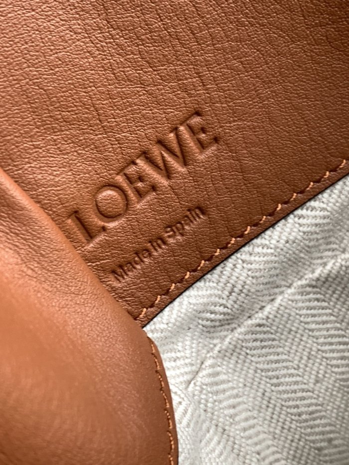 4色/ 19cm/ Loeweロエベバッグスーパーコピー061847