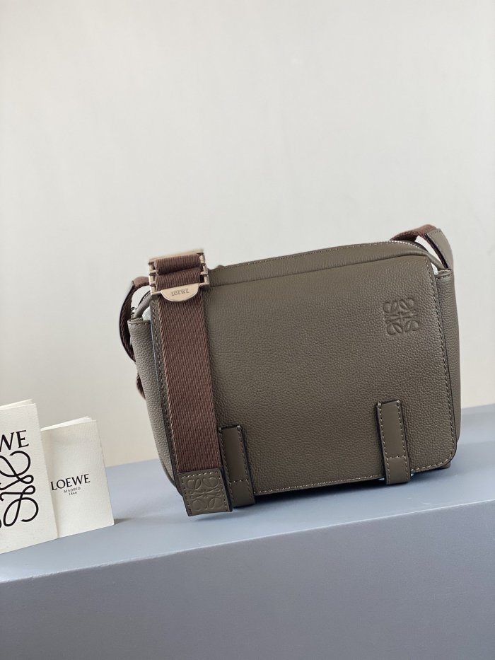 7色/ 23cm/ LoeweロエベバッグスーパーコピーA72
