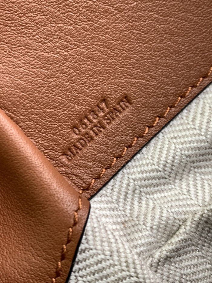 4色/ 19cm/ Loeweロエベバッグスーパーコピー061847