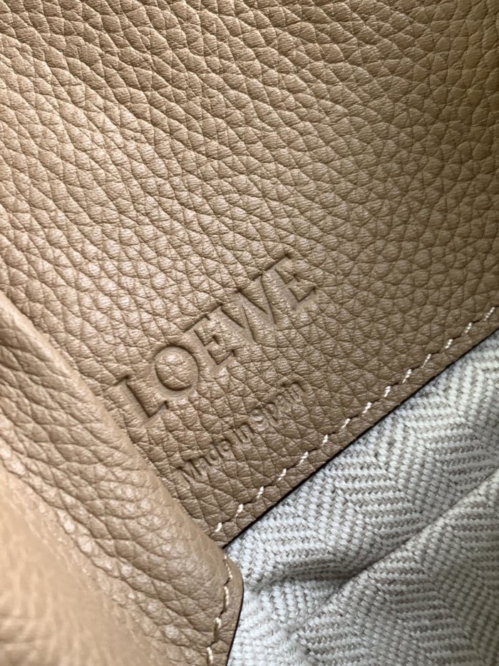 4色/ 19cm/ Loeweロエベバッグスーパーコピー061847