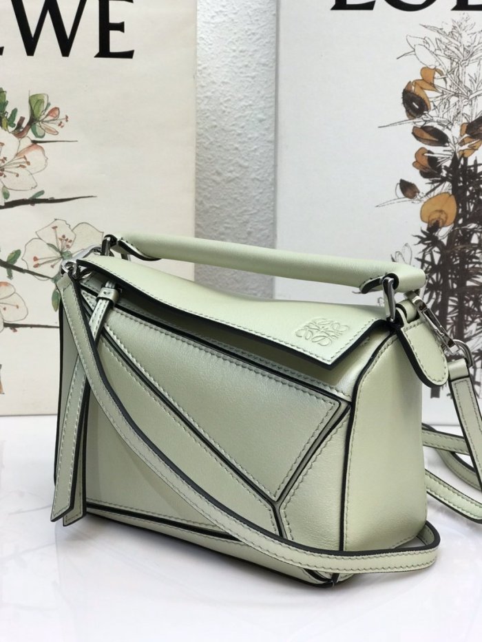 11色/ 18cm/ Loeweロエベバッグスーパーコピー10173