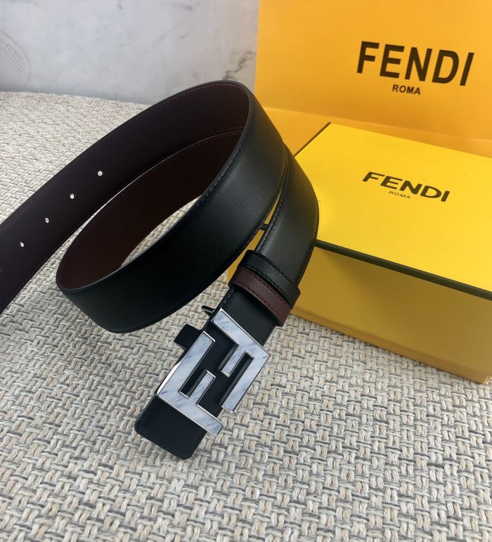 2色/ 4cm/ Fendiフェンディベルトスーパーコピー