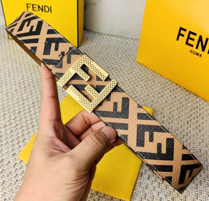4色/ 4cm/ Fendiフェンディベルトスーパーコピー